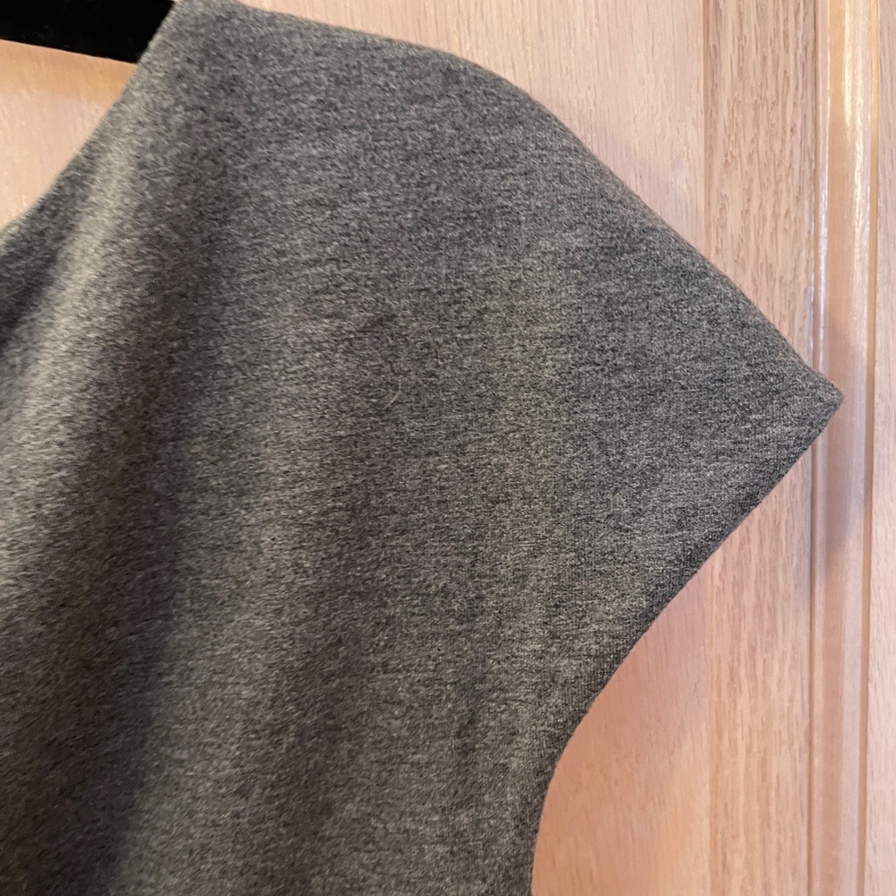 MM Lafleur Gray Asymmetrical Top Sz L - Picture 5 of 7